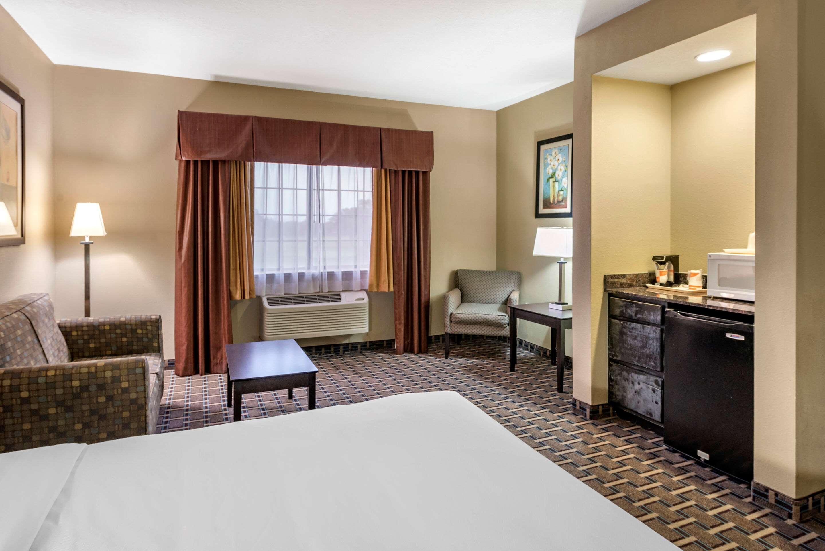 Comfort Suites Кловис Экстерьер фото