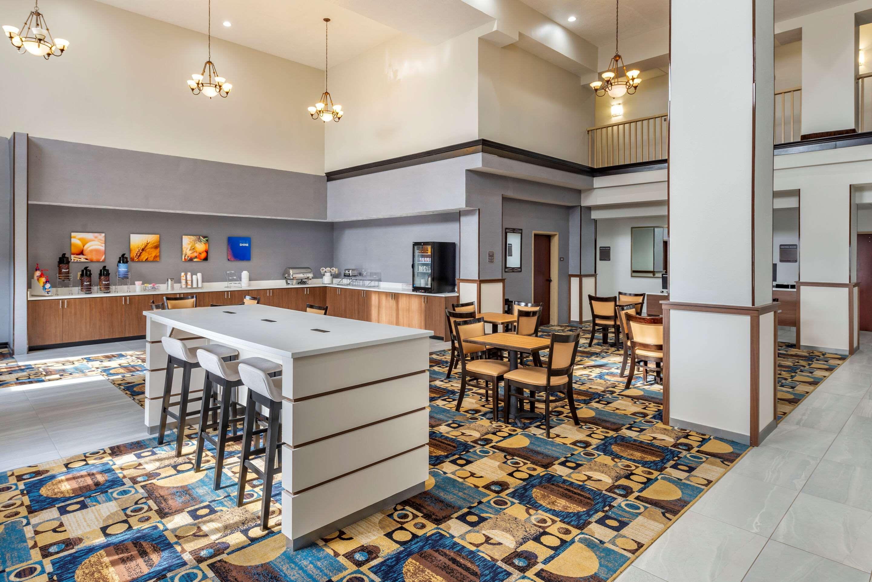 Comfort Suites Кловис Экстерьер фото