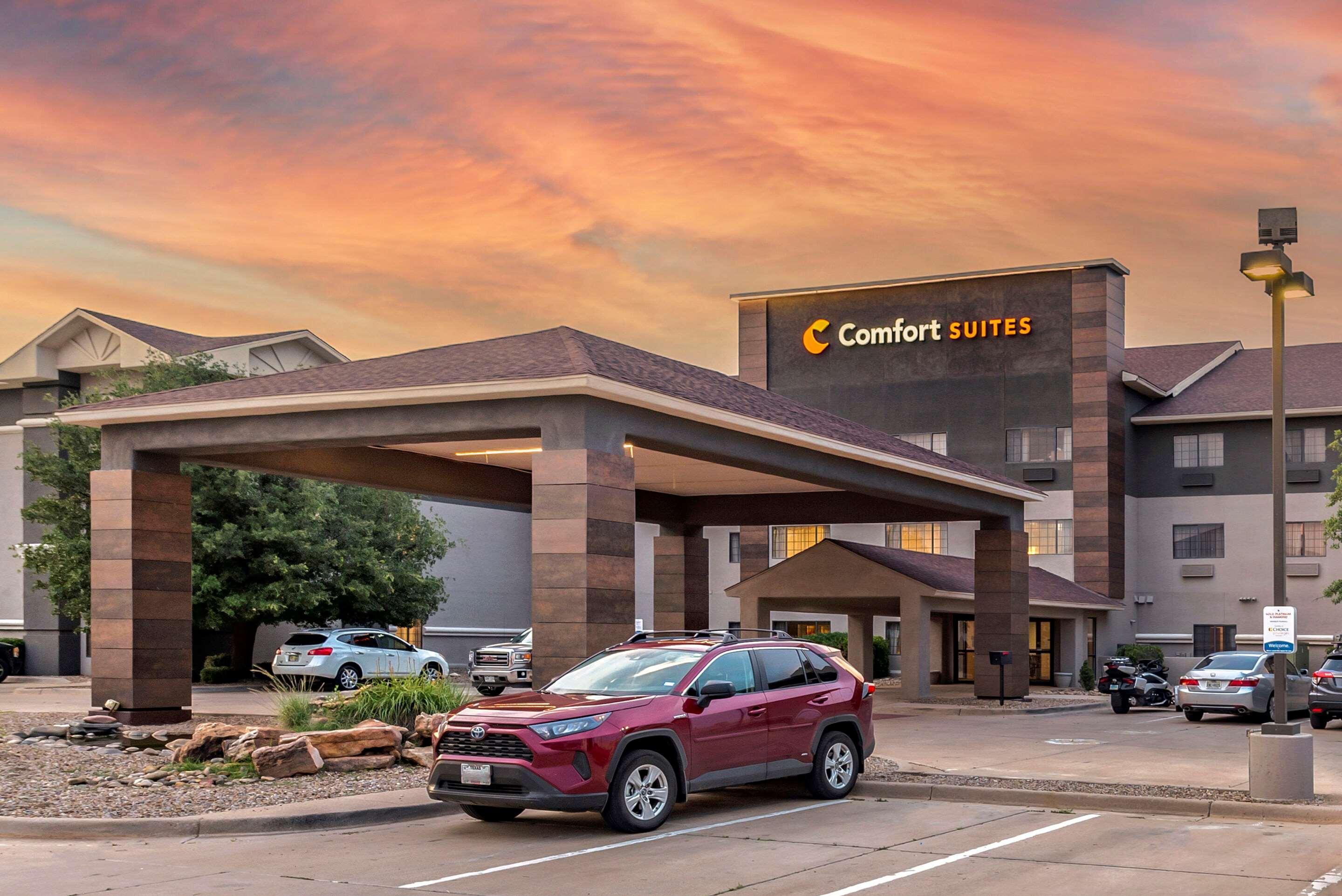Comfort Suites Кловис Экстерьер фото
